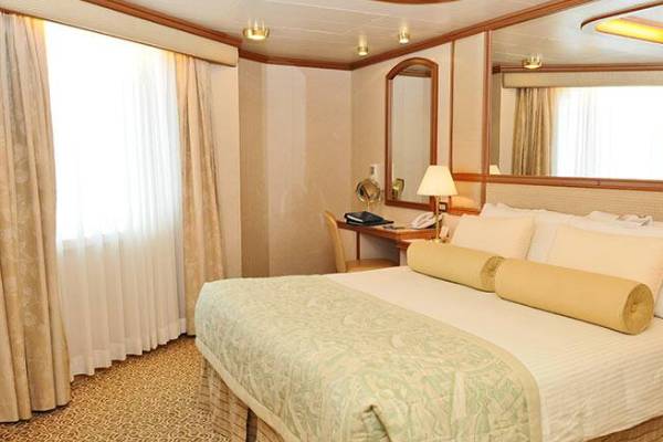 Caribbean Princess Owner's Suite