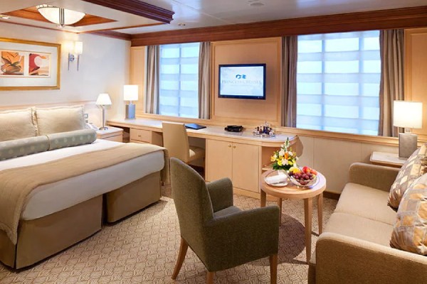 Caribbean Princess Window Suite