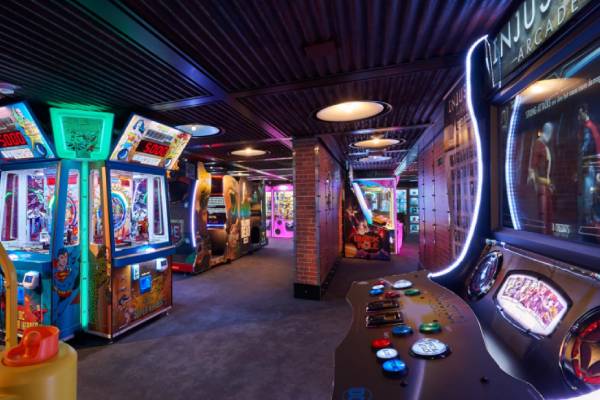 Warehouse Arcade