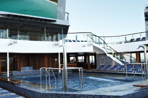 Tivoli Main Pool