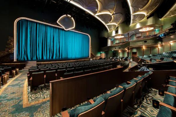 Walt Disney Theatre