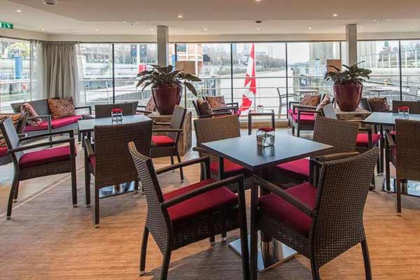 Club Lounge