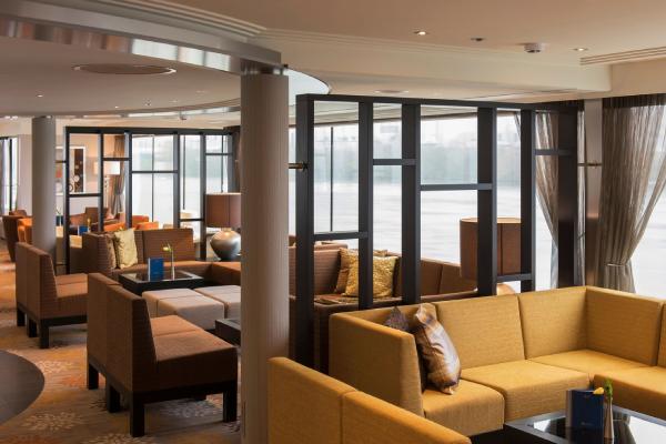 Panorama Lounge