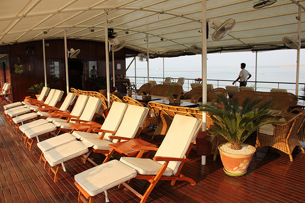 RV Indochina Pandaw Outdoor Lounge