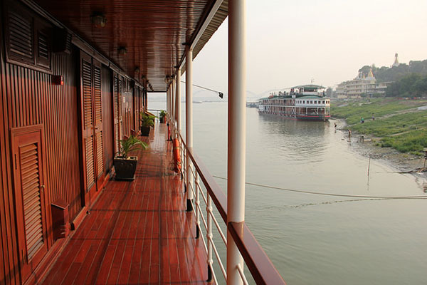 RV Indochina Pandaw Scenic View