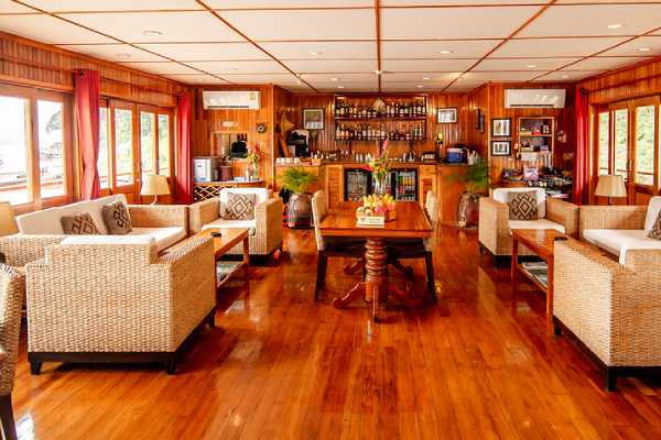 Laos Pandaw Bar