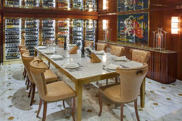 Le Cave Des Vins